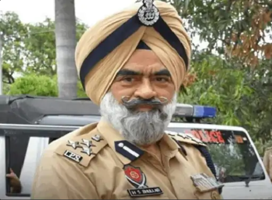 पंजाब पुलिस का DIG हरचरन भुल्लर गिरफ्तार:CBI ने मोहाली ऑफिस से पकड़ा, स्क्रैप कारोबारी से मांगी थी 5 लाख रिश्वत