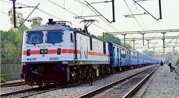 दिवाली-छठ पर  यूपी-बिहार जाने  वालों के लिए स्पेशल ट्रेन - हरियाणा से होकर चलेगी ट्रेन -सिरसा,  हिसार और रोहतक स्टेशनों  पर रहेगा ठहराव !