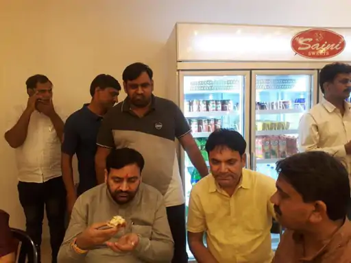 हिसार की न्यू सैनी स्वीट्‌स पर सीएम फ्लाइंग का छापा ! CM ने उद्घाटन किया था  शॉप के पास लाइसेंस नहीं