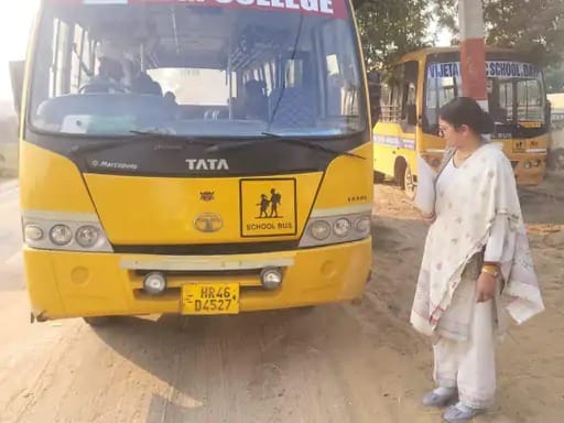 ओवरलोड वाहनों पर शिकंजा: हांसी में स्कूल बस सहित 9 वाहनों पर 2.17 लाख का जुर्माना वसूला